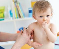 Можно ли ребенка купать после прививки?